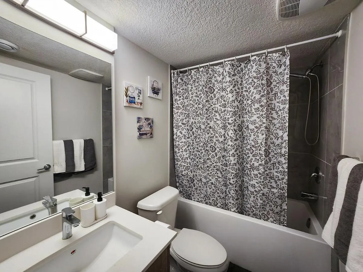 公寓 Calgary Cozy Nest 2Br Suite 加拿大